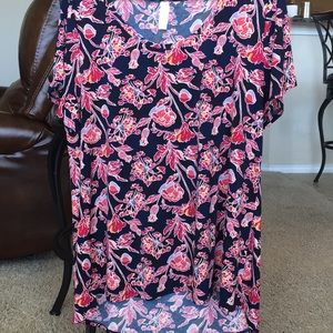 Lularoe Classic Tee